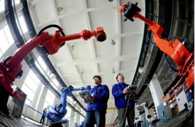 破局之路 工業(yè)機(jī)器人如何引領(lǐng)傳統(tǒng)制造業(yè)邁向智能制造新未來